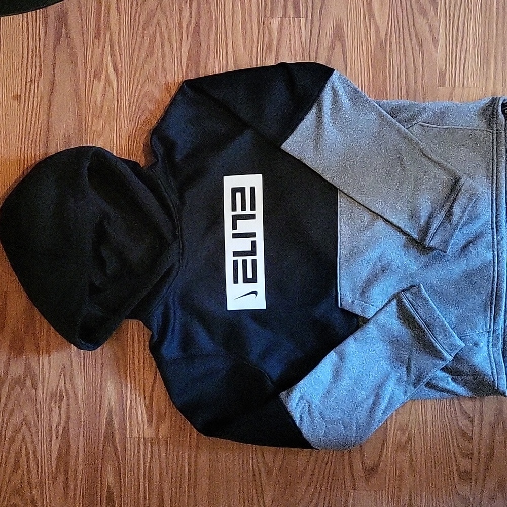 Big Kids Nike Therma Elite Basketball Hoodie